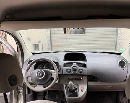 Серый Рено Кенгу, объемом двигателя 1.46 л и пробегом 137 тыс. км за 7500 $, фото 23 на Automoto.ua