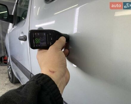 Рено Кєнгу 2010 у Івано-Франківську на Automoto.ua Сірий Рено Кєнгу, об'ємом двигуна 1.6 л та пробігом 220 тис. км за 7700 $, фото 97 на Automoto.ua