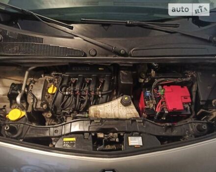 Сірий Рено Кєнгу, об'ємом двигуна 1.6 л та пробігом 175 тис. км за 8300 $, фото 6 на Automoto.ua