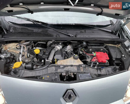Сірий Рено Кєнгу, об'ємом двигуна 1.5 л та пробігом 243 тис. км за 7700 $, фото 9 на Automoto.ua