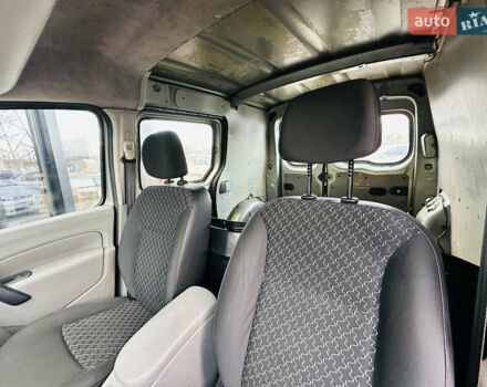 Сірий Рено Кєнгу, об'ємом двигуна 1.5 л та пробігом 302 тис. км за 5800 $, фото 12 на Automoto.ua