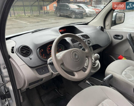 Сірий Рено Кєнгу, об'ємом двигуна 1.5 л та пробігом 243 тис. км за 7700 $, фото 15 на Automoto.ua