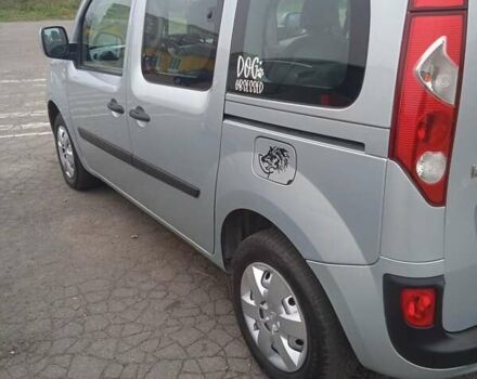 Серый Рено Кенгу, объемом двигателя 1.5 л и пробегом 223 тыс. км за 7500 $, фото 4 на Automoto.ua