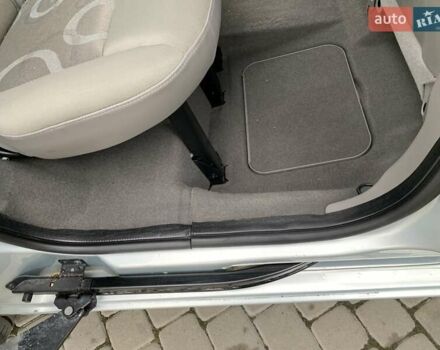 Рено Кєнгу 2010 у Івано-Франківську на Automoto.ua Сірий Рено Кєнгу, об'ємом двигуна 1.6 л та пробігом 220 тис. км за 7700 $, фото 71 на Automoto.ua