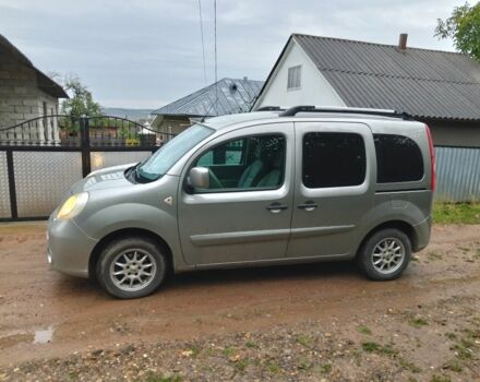 Рено Кенгу 2010 в Черновцах на Automoto.ua Серый Рено Кенгу, объемом двигателя 1.5 л и пробегом 248 тыс. км за 7700 $, фото 1 на Automoto.ua