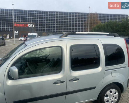 Серый Рено Кенгу, объемом двигателя 1.6 л и пробегом 230 тыс. км за 7450 $, фото 11 на Automoto.ua