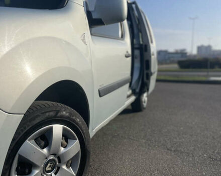 Серый Рено Кенгу, объемом двигателя 1.5 л и пробегом 239 тыс. км за 8000 $, фото 20 на Automoto.ua