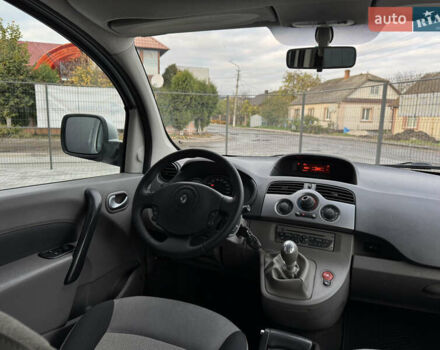 Рено Кенгу 2010 в Ровно на Automoto.ua Серый Рено Кенгу, объемом двигателя 1.5 л и пробегом 220 тыс. км за 8499 $, фото 37 на Automoto.ua