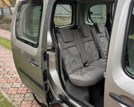 Серый Рено Кенгу, объемом двигателя 1.46 л и пробегом 137 тыс. км за 7500 $, фото 18 на Automoto.ua