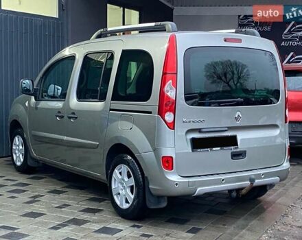 Серый Рено Кенгу, объемом двигателя 1.46 л и пробегом 231 тыс. км за 8200 $, фото 12 на Automoto.ua