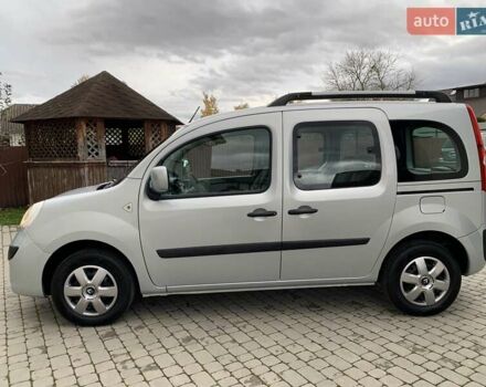 Рено Кєнгу 2010 у Івано-Франківську на Automoto.ua Сірий Рено Кєнгу, об'ємом двигуна 1.6 л та пробігом 220 тис. км за 7700 $, фото 4 на Automoto.ua