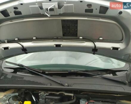 Сірий Рено Кєнгу, об'ємом двигуна 1.6 л та пробігом 187 тис. км за 7600 $, фото 11 на Automoto.ua