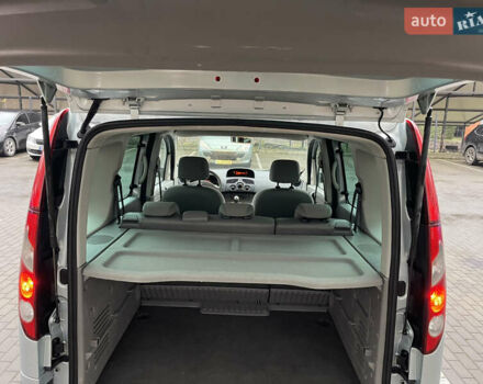 Сірий Рено Кєнгу, об'ємом двигуна 1.5 л та пробігом 243 тис. км за 7700 $, фото 10 на Automoto.ua