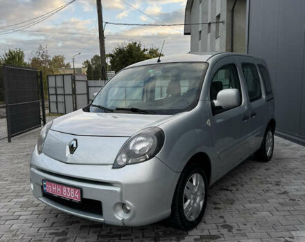 Рено Кенгу 2010 в Ровно на Automoto.ua Серый Рено Кенгу, объемом двигателя 1.5 л и пробегом 220 тыс. км за 8499 $, фото 2 на Automoto.ua