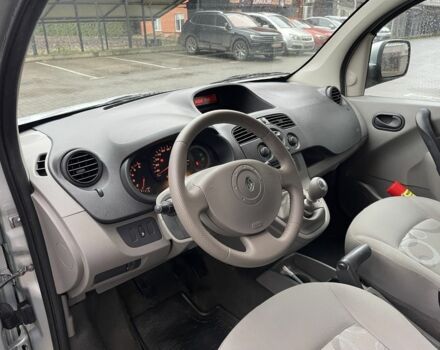 Сірий Рено Кєнгу, об'ємом двигуна 1.5 л та пробігом 243 тис. км за 7700 $, фото 7 на Automoto.ua