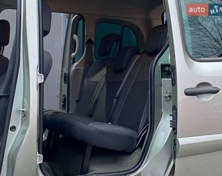 Серый Рено Кенгу, объемом двигателя 1.46 л и пробегом 231 тыс. км за 8200 $, фото 13 на Automoto.ua