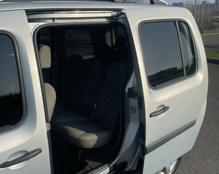 Серый Рено Кенгу, объемом двигателя 1.5 л и пробегом 239 тыс. км за 8000 $, фото 23 на Automoto.ua