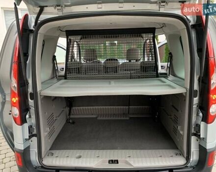 Рено Кєнгу 2010 у Івано-Франківську на Automoto.ua Сірий Рено Кєнгу, об'ємом двигуна 1.6 л та пробігом 220 тис. км за 7700 $, фото 60 на Automoto.ua