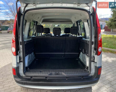 Рено Кєнгу 2011 у Івано-Франківську на Automoto.ua Сірий Рено Кєнгу, об'ємом двигуна 1.46 л та пробігом 250 тис. км за 7999 $, фото 55 на Automoto.ua