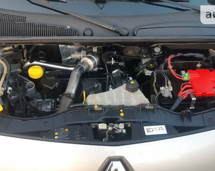 Сірий Рено Кєнгу, об'ємом двигуна 1.5 л та пробігом 173 тис. км за 7800 $, фото 9 на Automoto.ua