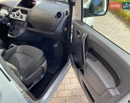 Рено Кєнгу 2011 у Івано-Франківську на Automoto.ua Сірий Рено Кєнгу, об'ємом двигуна 1.46 л та пробігом 250 тис. км за 7999 $, фото 31 на Automoto.ua