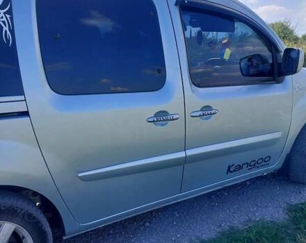 Серый Рено Кенгу, объемом двигателя 1.5 л и пробегом 230 тыс. км за 7500 $, фото 2 на Automoto.ua