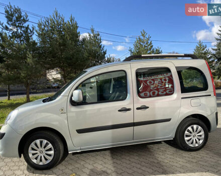 Рено Кєнгу 2011 у Івано-Франківську на Automoto.ua Сірий Рено Кєнгу, об'ємом двигуна 1.46 л та пробігом 250 тис. км за 7999 $, фото 4 на Automoto.ua