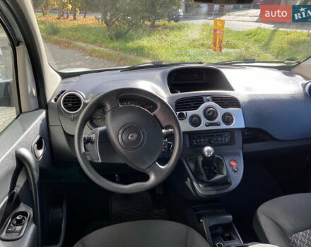 Рено Кєнгу 2011 у Івано-Франківську на Automoto.ua Сірий Рено Кєнгу, об'ємом двигуна 1.46 л та пробігом 250 тис. км за 7999 $, фото 33 на Automoto.ua