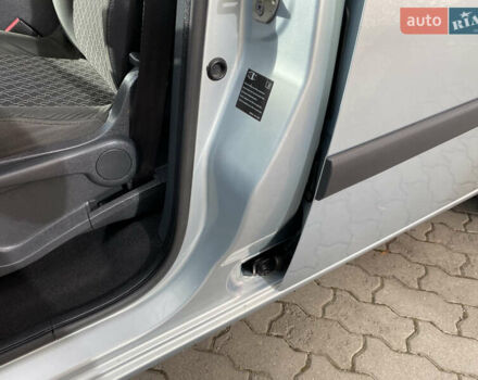 Рено Кєнгу 2011 у Івано-Франківську на Automoto.ua Сірий Рено Кєнгу, об'ємом двигуна 1.46 л та пробігом 250 тис. км за 7999 $, фото 38 на Automoto.ua