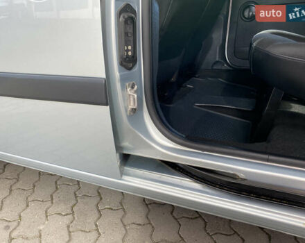 Рено Кєнгу 2011 у Івано-Франківську на Automoto.ua Сірий Рено Кєнгу, об'ємом двигуна 1.46 л та пробігом 250 тис. км за 7999 $, фото 44 на Automoto.ua