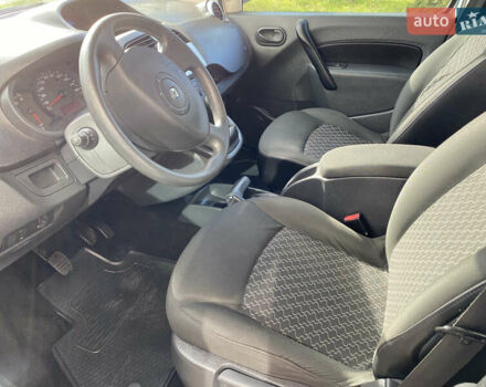 Рено Кєнгу 2011 у Івано-Франківську на Automoto.ua Сірий Рено Кєнгу, об'ємом двигуна 1.46 л та пробігом 250 тис. км за 7999 $, фото 34 на Automoto.ua