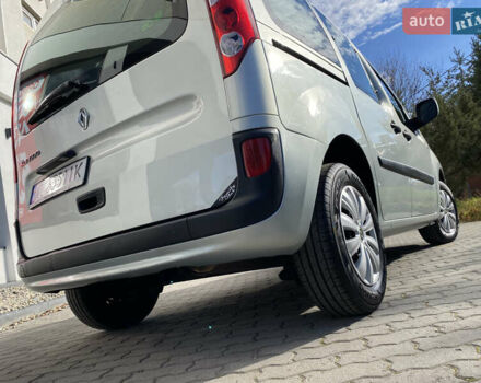 Рено Кєнгу 2011 у Івано-Франківську на Automoto.ua Сірий Рено Кєнгу, об'ємом двигуна 1.46 л та пробігом 250 тис. км за 7999 $, фото 13 на Automoto.ua