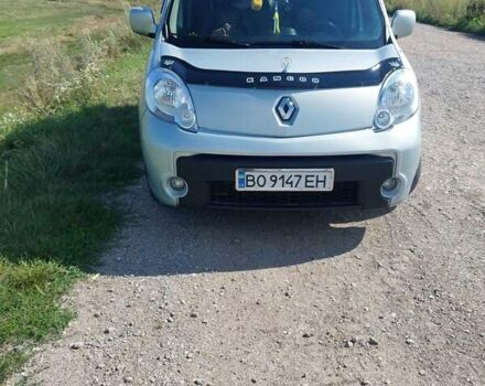 Серый Рено Кенгу, объемом двигателя 1.5 л и пробегом 230 тыс. км за 7500 $, фото 1 на Automoto.ua