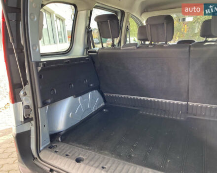 Рено Кєнгу 2011 у Івано-Франківську на Automoto.ua Сірий Рено Кєнгу, об'ємом двигуна 1.46 л та пробігом 250 тис. км за 7999 $, фото 54 на Automoto.ua