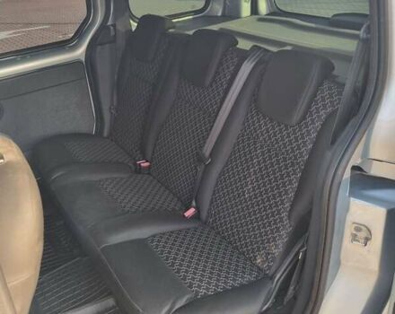 Рено Кенгу 2011 в Луцке на Automoto.ua Серый Рено Кенгу, объемом двигателя 1.46 л и пробегом 190 тыс. км за 7500 $, фото 13 на Automoto.ua