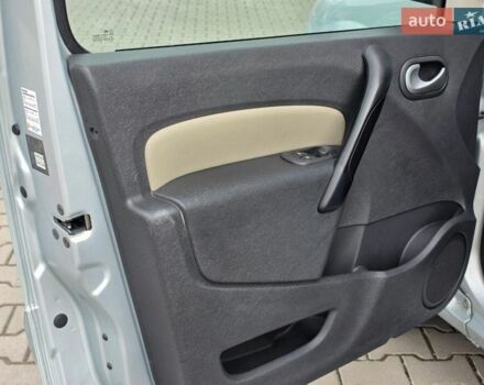 Серый Рено Кенгу, объемом двигателя 1.6 л и пробегом 168 тыс. км за 8999 $, фото 15 на Automoto.ua