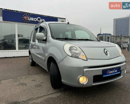 Сірий Рено Кєнгу, об'ємом двигуна 1.5 л та пробігом 227 тис. км за 9500 $, фото 6 на Automoto.ua