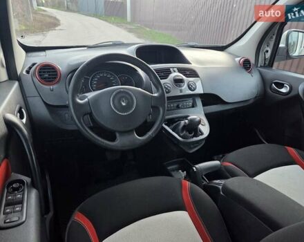 Серый Рено Кенгу, объемом двигателя 1.6 л и пробегом 120 тыс. км за 3900 $, фото 12 на Automoto.ua