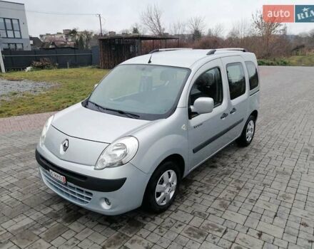 Сірий Рено Кєнгу, об'ємом двигуна 1.5 л та пробігом 219 тис. км за 8750 $, фото 74 на Automoto.ua
