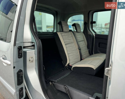 Сірий Рено Кєнгу, об'ємом двигуна 1.5 л та пробігом 227 тис. км за 9500 $, фото 28 на Automoto.ua