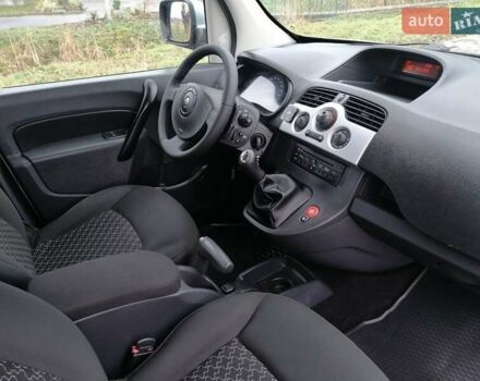 Сірий Рено Кєнгу, об'ємом двигуна 1.5 л та пробігом 219 тис. км за 8750 $, фото 30 на Automoto.ua