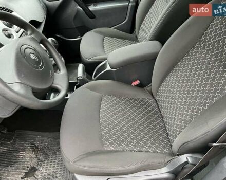 Серый Рено Кенгу, объемом двигателя 1.5 л и пробегом 288 тыс. км за 8200 $, фото 11 на Automoto.ua