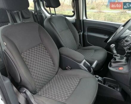 Сірий Рено Кєнгу, об'ємом двигуна 1.5 л та пробігом 219 тис. км за 8750 $, фото 35 на Automoto.ua