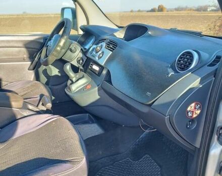 Серый Рено Кенгу, объемом двигателя 1.46 л и пробегом 206 тыс. км за 7799 $, фото 9 на Automoto.ua