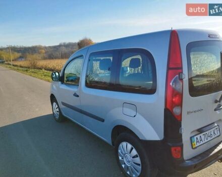 Серый Рено Кенгу, объемом двигателя 1.46 л и пробегом 206 тыс. км за 7799 $, фото 6 на Automoto.ua