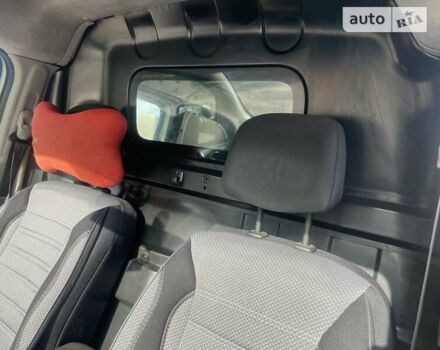 Сірий Рено Кєнгу, об'ємом двигуна 1.46 л та пробігом 375 тис. км за 5100 $, фото 9 на Automoto.ua