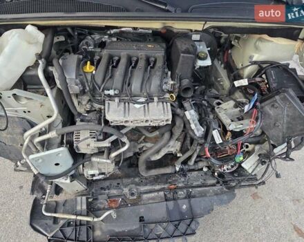 Серый Рено Кенгу, объемом двигателя 1.6 л и пробегом 120 тыс. км за 3900 $, фото 10 на Automoto.ua