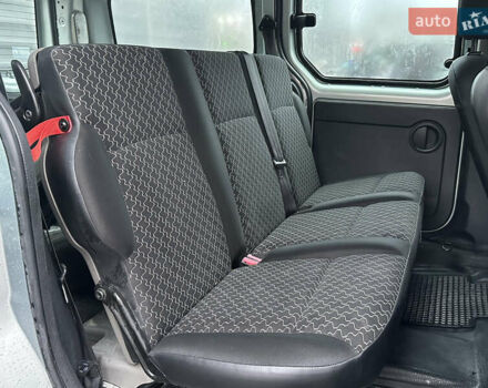 Серый Рено Кенгу, объемом двигателя 0 л и пробегом 280 тыс. км за 7600 $, фото 8 на Automoto.ua