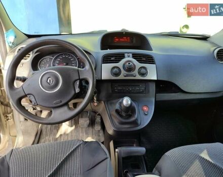 Рено Кенгу 2012 в Трускавце на Automoto.ua Серый Рено Кенгу, объемом двигателя 1.5 л и пробегом 128 тыс. км за 7500 $, фото 2 на Automoto.ua