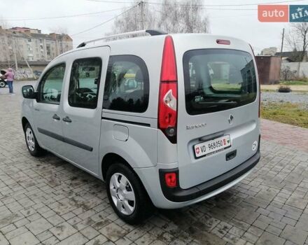 Сірий Рено Кєнгу, об'ємом двигуна 1.5 л та пробігом 219 тис. км за 8750 $, фото 57 на Automoto.ua